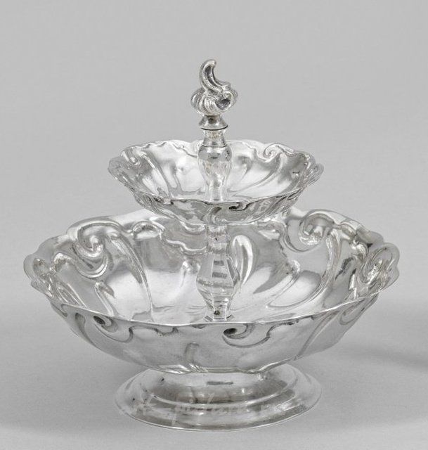 Немецкая серебряная этажерка, 1745-1747 годы