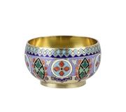Серебряная солонка русского производства с эмалью шамплеве.
