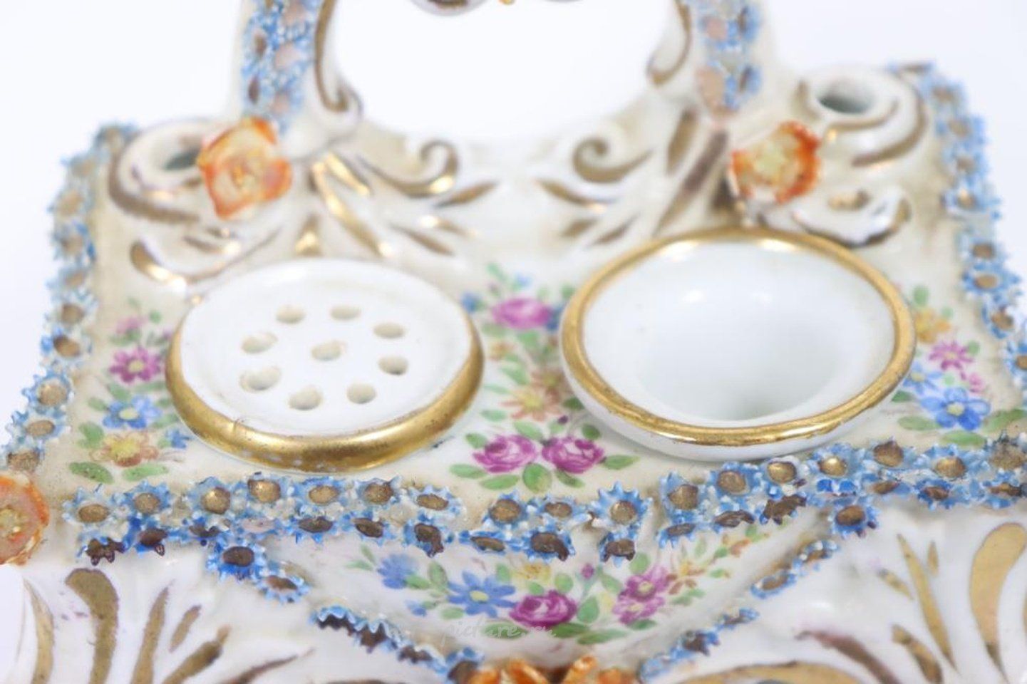 Royal Vienna Porcelain , Diminutive Royal Vienna Porcelain