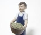 Статуэтка Октябрь - мальчик с ябло…