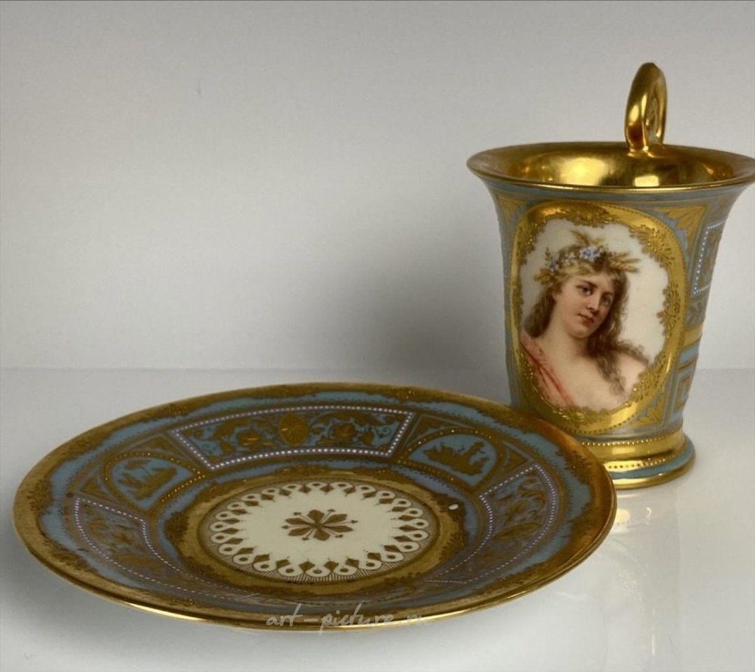 Royal Vienna , Фарфоровая чашка и блюдце от Royal Vienna, около 1900 года