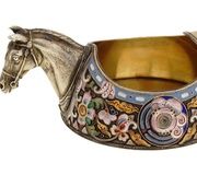 Русская серебряная эмалированная ковш с фигурной ручкой