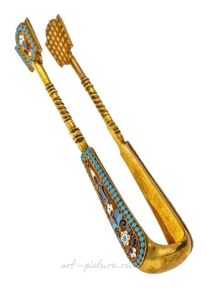 Русское серебро , Серебряные щипцы с эмалью