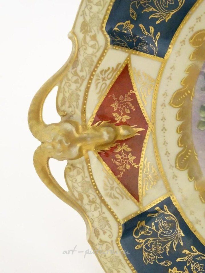 Royal Vienna , Фарфоровая трехручная тарелка с изображением Купида и Психе