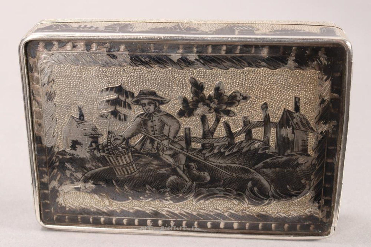 Русское серебро , Шкатулка с маркировкой "Москва, 1808 год"