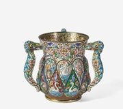 Русский серебряный позолоченный и эмалированный сигаретный футляр с покрытием...