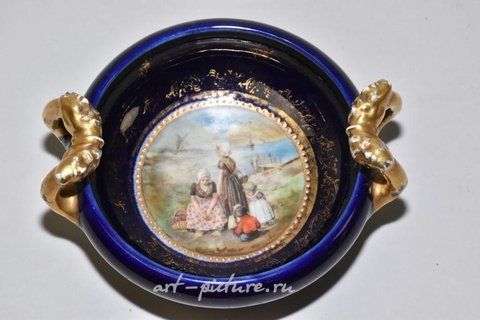 Royal Vienna, СТАРИННАЯ ПРИПОДНЯТАЯ ЧАША ДЛЯ ДЕКОРАТИВНО-ПРИКЛАДНОГО ИСКУССТВА ROYAL DOULTON около 1900 года