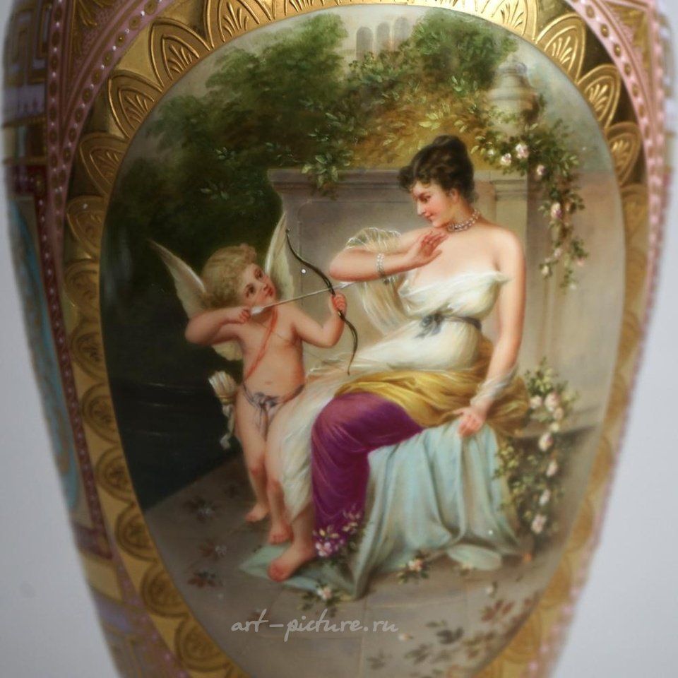 Royal Vienna , Старинная австрийская фарфоровая урна Royal Vienna, около 1890 года