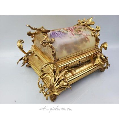 Royal Vienna,  {obj.name}}